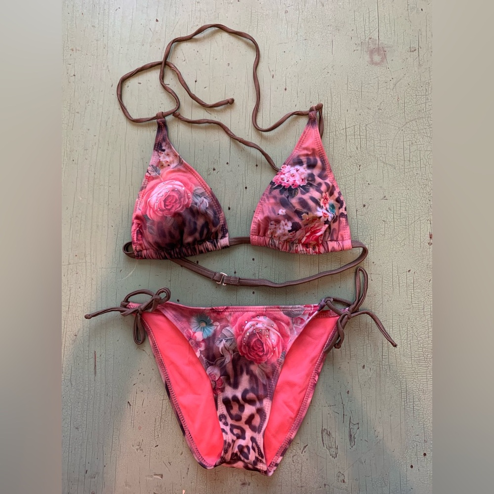 Guess blossoms and leopard print bikini. NWOT